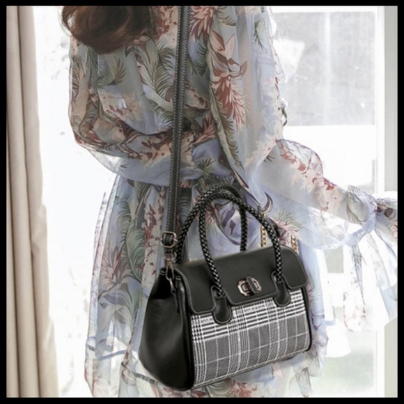 NEW TRACY Tote Crossbody - Picture 4 of 5